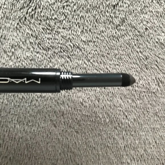 MAC Shape + Shade Brow Tint - Picture 4 of 4